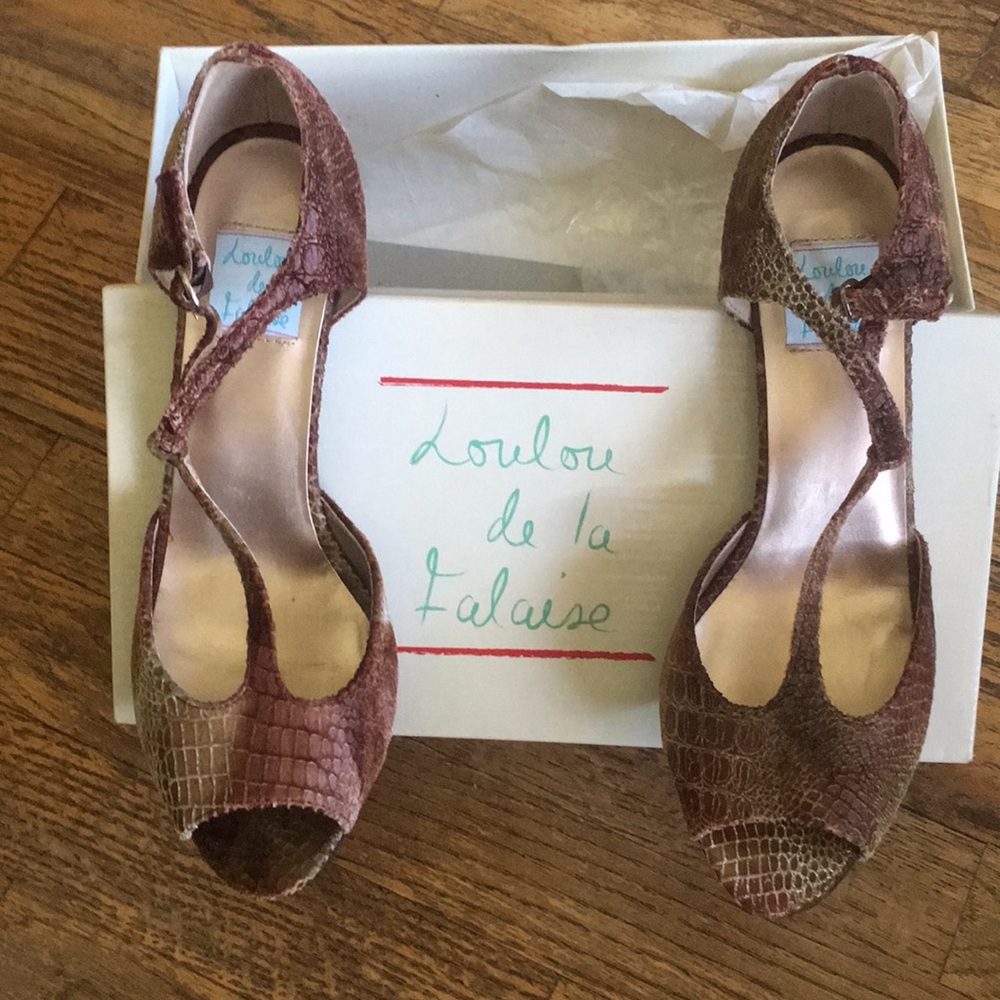 Lou Lou de la Falaise peep toe pumps